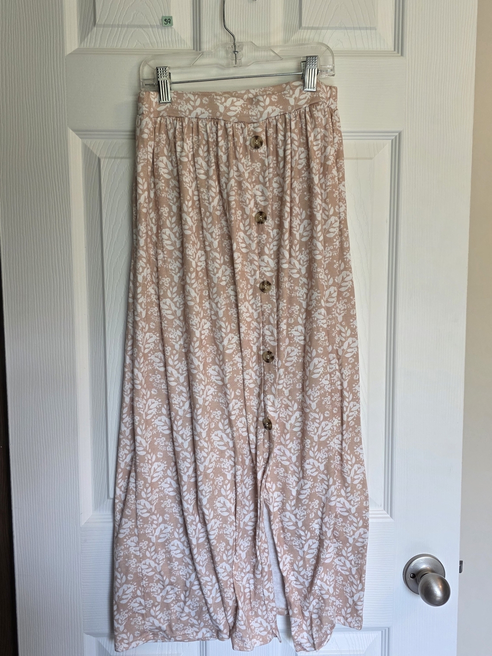 Boohoo Blush Floral Button-Front Skirt
